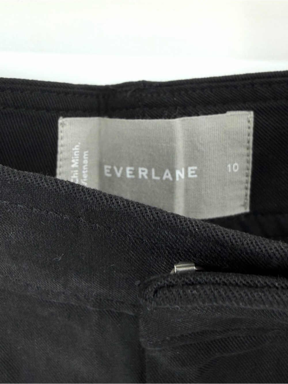 Everlane The Tencel Way-High Taper Pant in black Size 10 - Picture 4 of 9